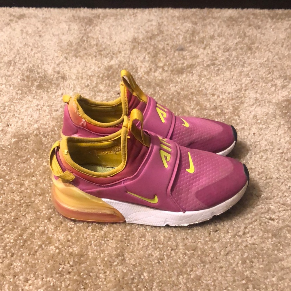 Nike Air Max 270s 4y